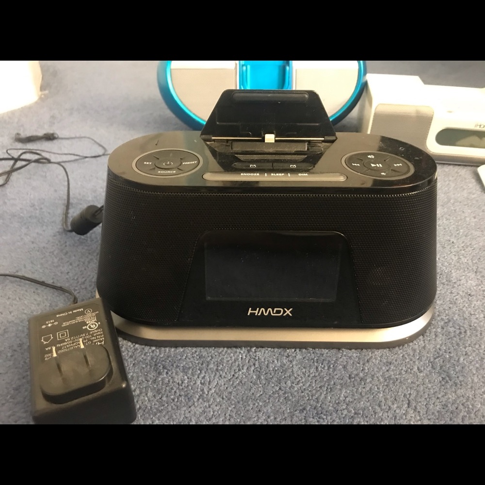 Black HMDX iPhone Speaker Alarm Clock Radio